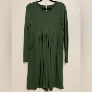 Boutique Forest Green Long Sleeve Dress